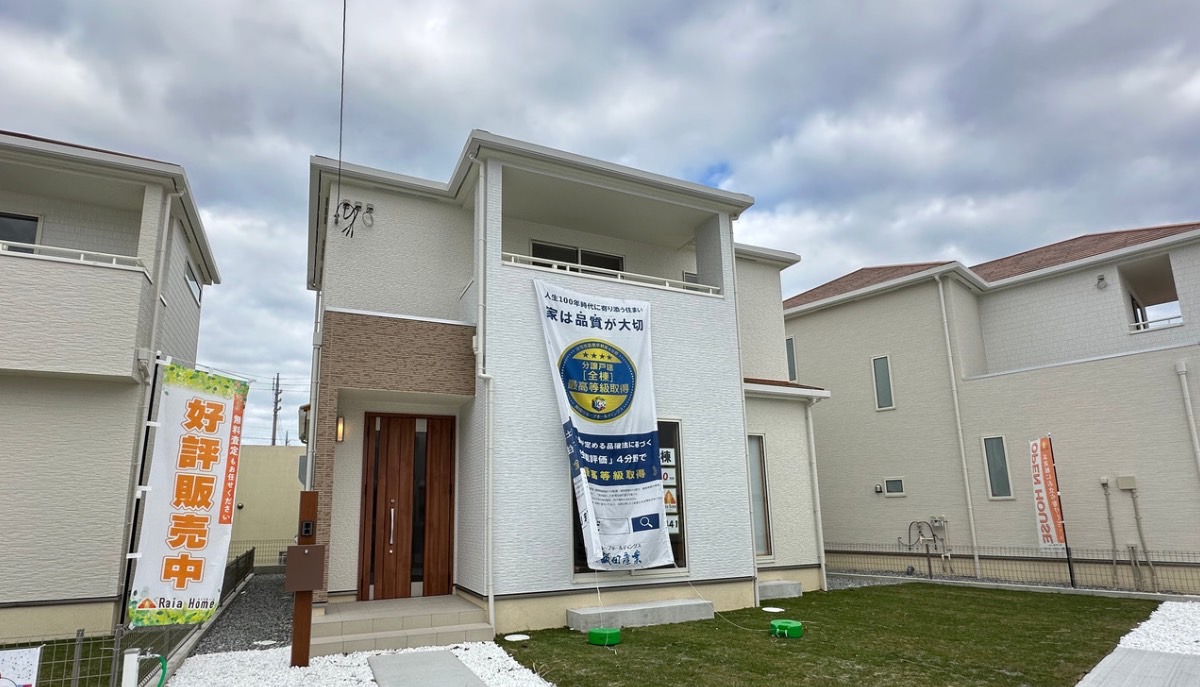 沖縄県中頭郡中城村南上原　新築物件   B号棟